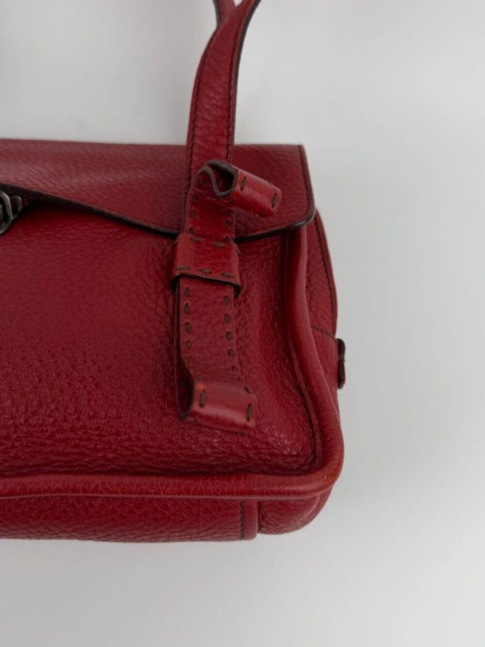 Prada Tote Red Leather Vintage - Picture 9 of 16